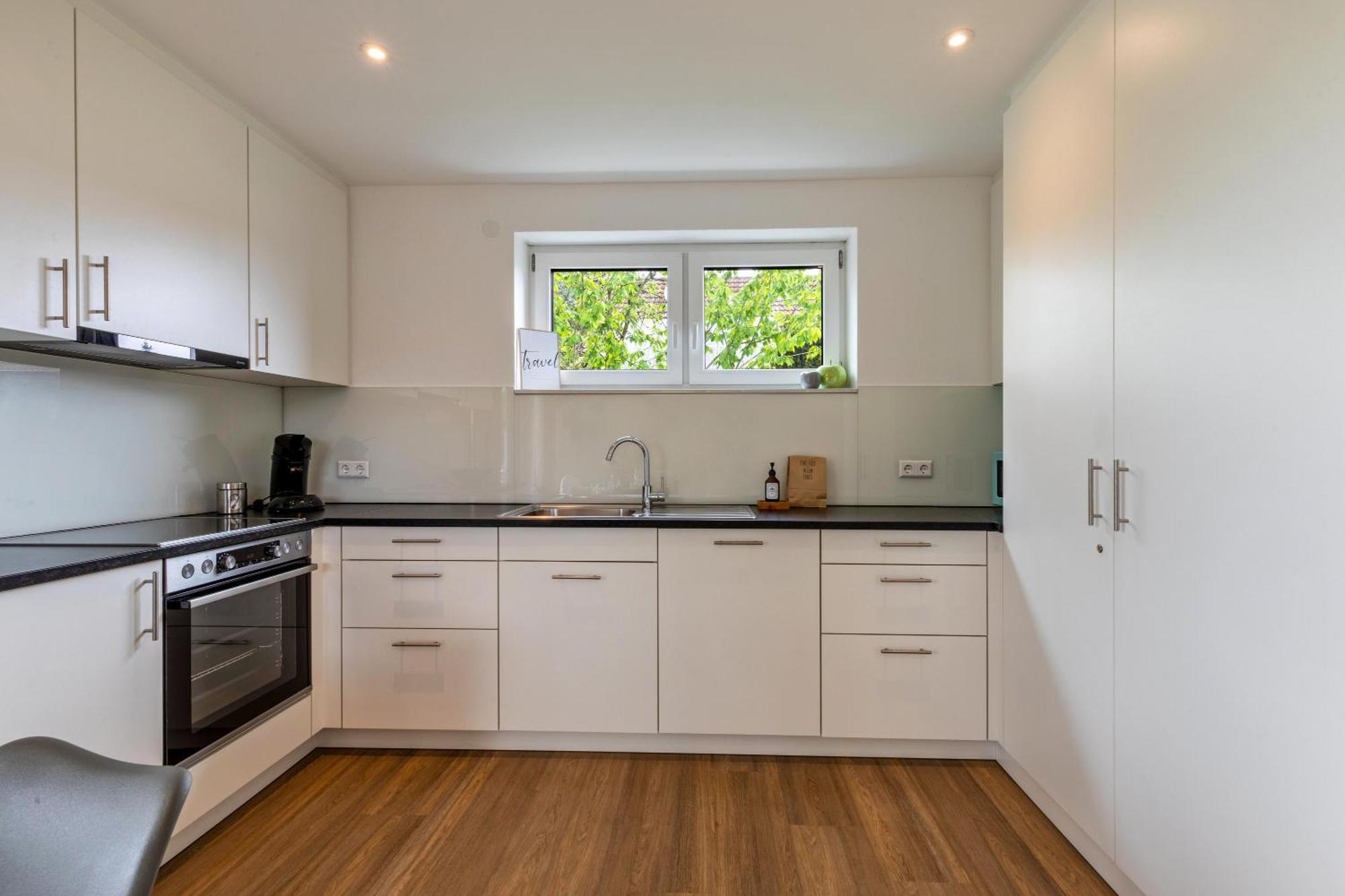 Studio 3 Parkside Apartments 군즈부르크 외부 사진