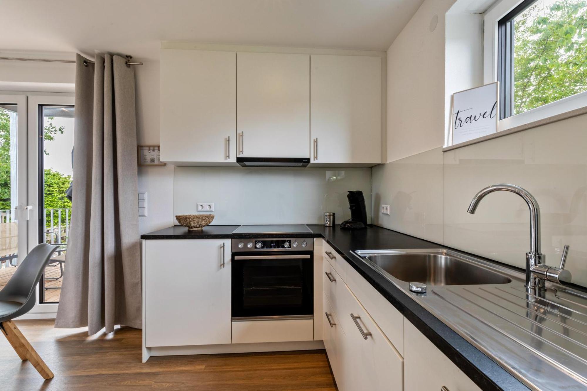 Studio 3 Parkside Apartments 군즈부르크 외부 사진